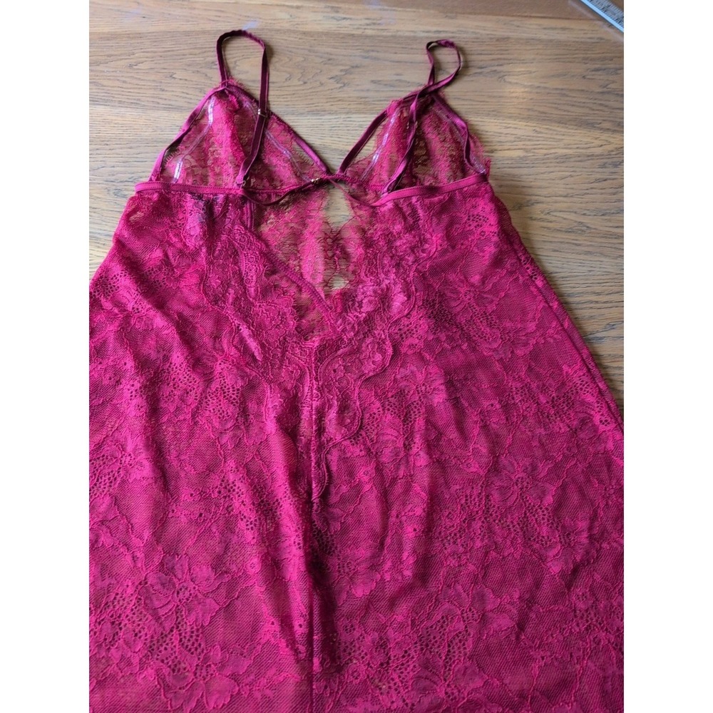 Pretty Sexy Victoria's Secret Red Lace Satin Chemise Nightgown Slip Sz Large EUC - Picture 4 of 8